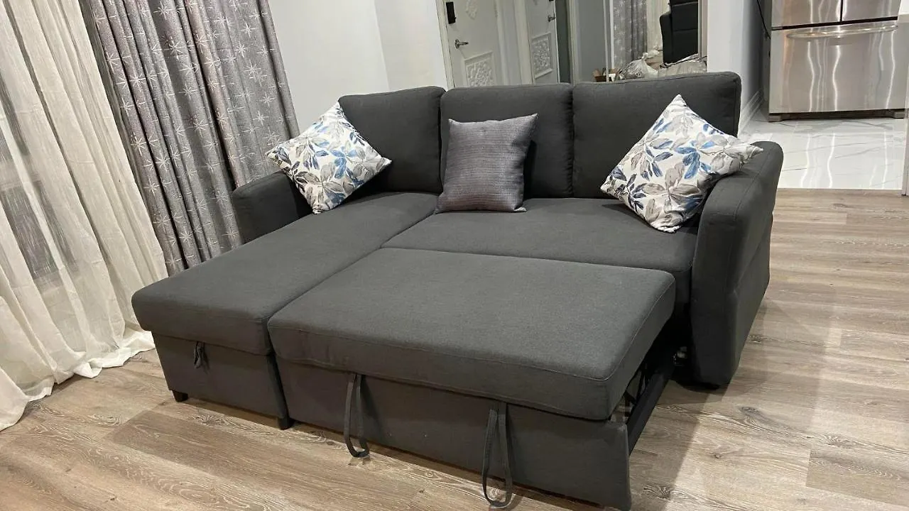 Spectacular 3 Bedroom 2 Wr House - Close To Airport تورونتو 0*,  كندا