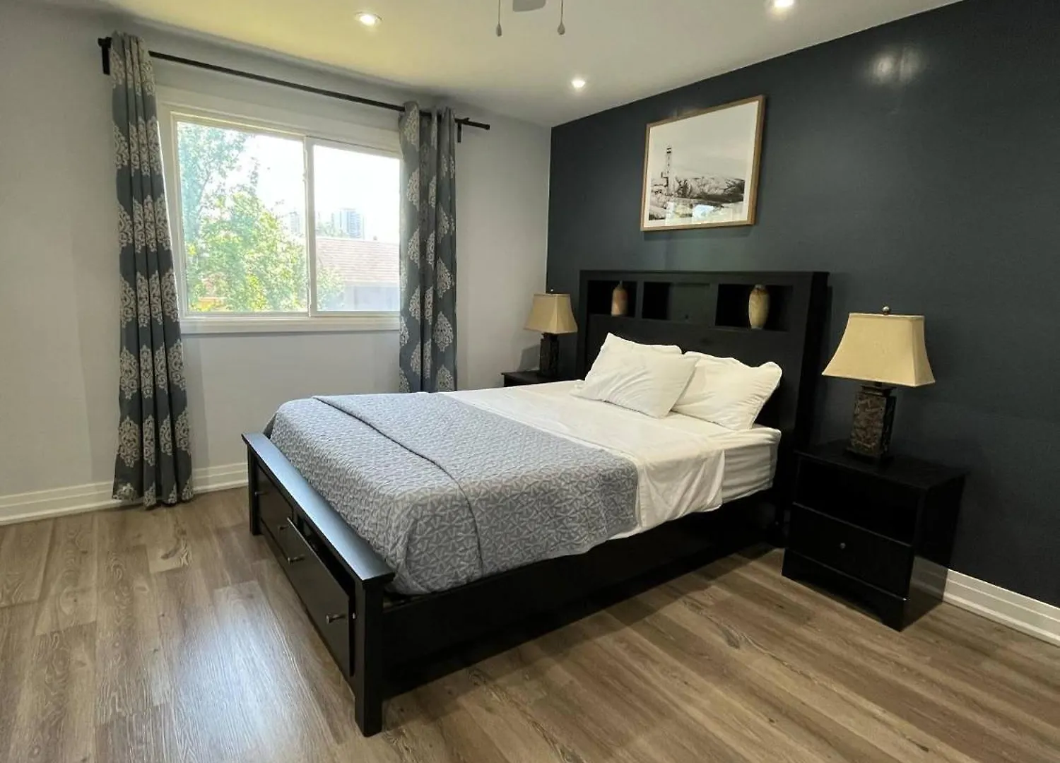 Spectacular 3 Bedroom 2 Wr House - Close To Airport تورونتو شقة