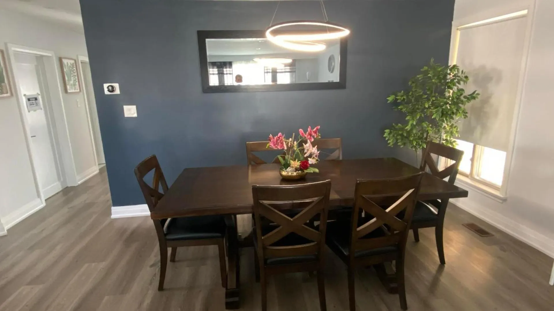 Spectacular 3 Bedroom 2 Wr House - Close To Airport Toronto Canada