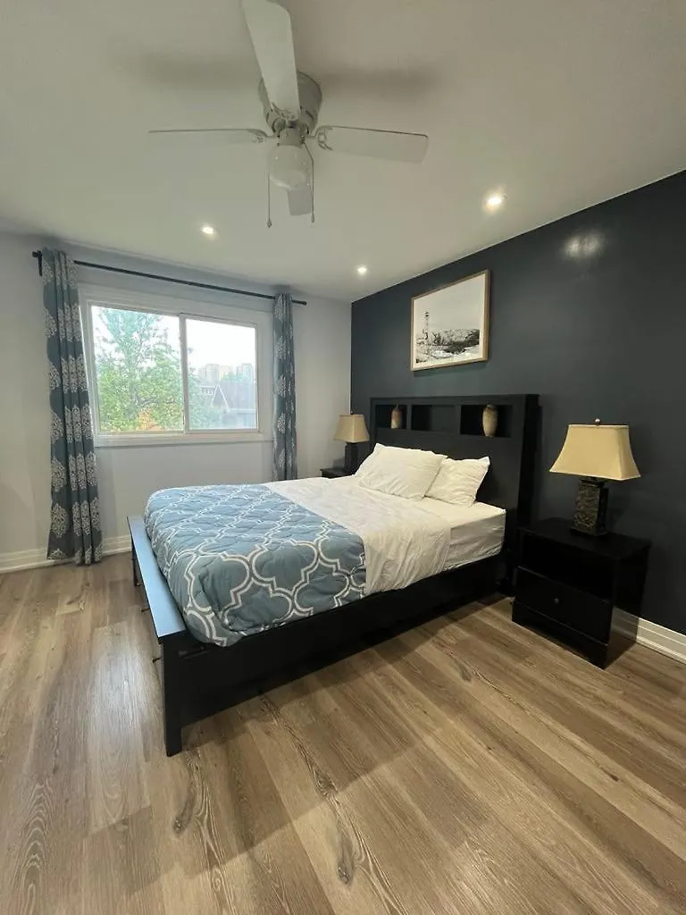 Apartment Spectacular 3 Bedroom 2 Wr House - Close To Airport Toronto Canada